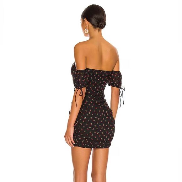 More To Come Revolve Emily Dress off shoulder black rose print mini XS - Picture 3 of 10